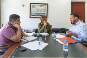 Onalia Bueno recibe al viceconsejero de Cohesión Territorial y Aguas del  Gobierno de Canarias