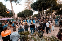 La Plaza de Santiago se convierte en una fiesta para toda la familia