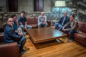El presidente de Canarias conoce el nuevo proyecto cinematográfico de Sorogoyen en Canarias