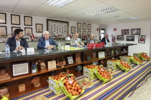 Spar Gran Canaria y Coagrisan renuevan el convenio del tomate de La Aldea por 4º año consecutivo