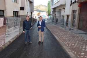 Reabre al tráfico la calle Médico Martinón León tras el fin de las obras de mejora
