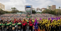 28.000 personas celebran la mañana del día grande de «Studio 54», el Martes de Carnaval