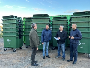 El Ayuntamiento de  Guía inicia la sustitución de la totalidad de contenedores de recogida de  residuos en el municipio