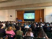 Escolares del Jesús Sacramentado y el IES Roque Amagro reciben una charla sobre prevención de violencia de género de la experta Marina Marroquí