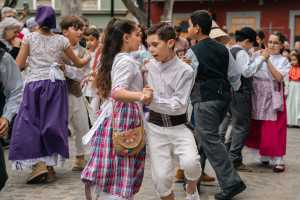 Más de 1.500 escolares rinden tributo a la canariedad en Gáldar con la Romería Infantil