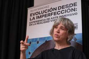 La creadora bilbaína Silvia Sánchez se instala en la Biblioteca Insular con su proyecto artístico de realidad virtual, ‘Evolución desde la imperfección’