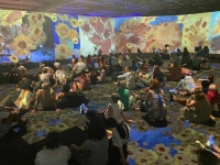 105 personas de Ingenio visitan la exposición “El Mundo de Van Gogh” a instancias del colectivo “Artis”