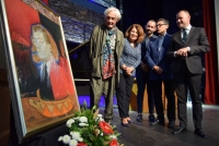 Pepe Dámaso dona a Gáldar un retrato de Celso Martín de Guzmán, que será expuesto en el Museo Agáldar