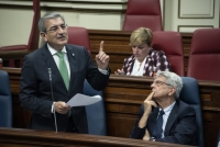 “El bajo nivel de endeudamiento permitirá a Canarias afrontar los próximos años en mejores condiciones que otros territorios”