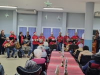 Agrupaciones folclóricas del municipio amenizan la Navidad en la Residencia Genoveva Pérez