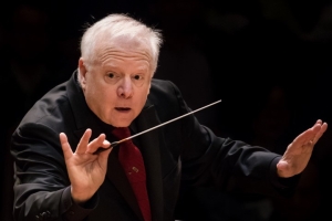 Leonard Slatkin dirige la Sinfonía Fantástica de Berlioz en su debut como principal director invitado de la Orquesta Filarmónica de Gran Canaria