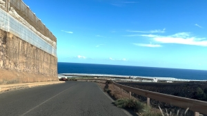 El Ayuntamiento asfaltará la próxima semana la carretera del cementerio de La Atalaya a Caleta de Abajo y la de Roque Prieto a Barranquillo Moreno, cerrando ambas al tráfico