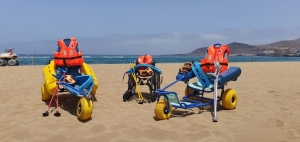 Cruz Roja está presente en 40 playas de Canarias para velar por la seguridad de los bañistas