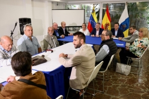 El presidente de Canarias visita las nuevas instalaciones de la Fundación España Salud  en la ciudad de Caracas