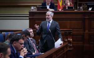 Fernando Clavijo critica que el Estado siga premiando a las comunidades más ricas frente a las más pobres