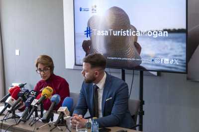 La alcaldesa califica de mezquina  la postura de la FEHT sobre la tasa turística