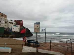 Cerrada al baño Los Dos Roques por la aparición del dragón azul, un molusco venenoso similar a la medusa