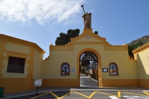 El cementerio municipal de San Isidro abre de 9 a 13 horas en el Día del Padre