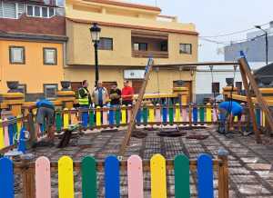 El Ayuntamiento de Guía inició hoy la renovación de 6 parques infantiles con una inversión cercana a los 400.000 euros