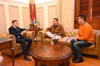 Teodoro Sosa recibe al Director General de Juventud del Gobierno de Canarias