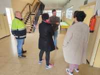 El alcalde de Telde conoce de primera mano las necesidades del CEIP Doctor Hernández Benítez y coordina las actuaciones prioritarias