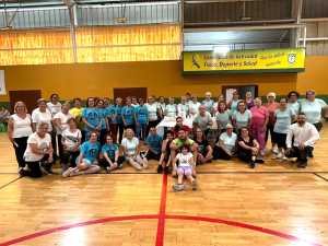 El programa ‘Actívate’ disfruta de una tarde de actividad física en el Juan Vega Mateos