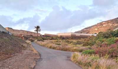 Cierre al tráfico de un tramo del Camino de San Marcos este martes por reasfaltado