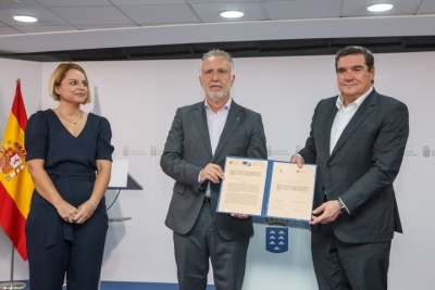 Torres y el ministro Escrivá firman el  convenio que destina a Canarias 50 millones de euros  para atender la migración