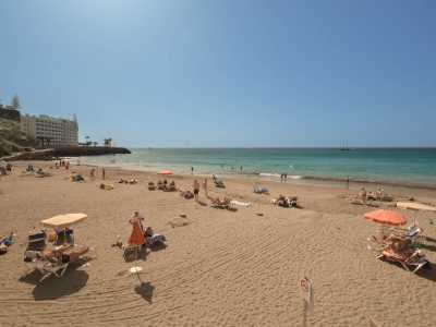 Mogán refuerza el control de infracciones en las playas