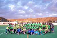 La solidaridad gana en el partido de fútbol de famosos y vecinos en Arguineguín