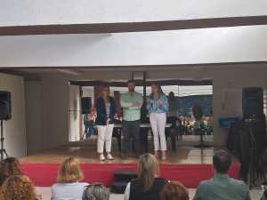 Distrito Centro presenta su nueva oficina en la Asociación de Vecinos Las Huesas