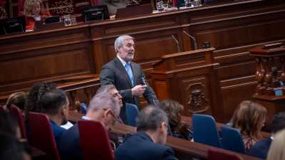 Clavijo reclama modificar las reglas de gasto y flexibilizar el endeudamiento para aumentar la inversión