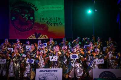 Quisquillosas Murga, la primera murga femenina en la historia de Guía, celebró su presentación oficial con una gran gala