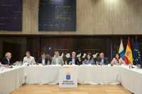 Gobierno y Fecam inician una línea de trabajo para que los ayuntamientos controlen el acceso a la vivienda