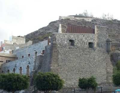 El Castillo de Mata muestra 546 años de historia de la ciudad a través de objetos