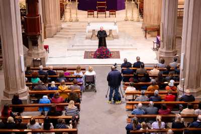 La Semana Santa de Gáldar arranca con un Pregón emotivo marcado por la fe y la solidaridad salesiana