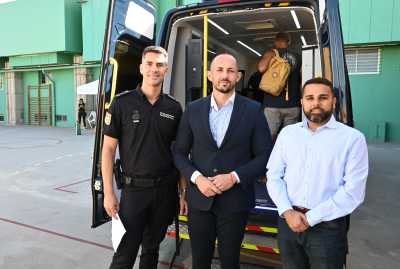 La oficina itinerante de la Policía Nacional para solicitar o renovar el DNI se estrena en Gáldar y volverá el 11 de noviembre