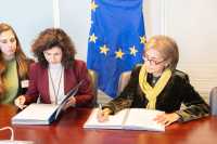 Matilde Asián firma un convenio con la CE para culminar el trabajo de concertación de fondos en el marco del MAC