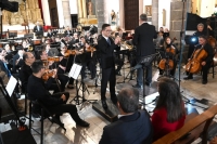 Ovación del público a la Banda Municipal de Música Ciudad de Guía durante el ‘Concierto de Cine’
