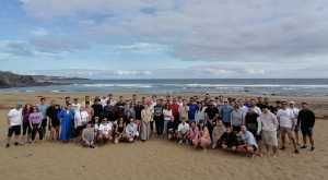 La playa de Bocabarranco acoge una jornada de limpieza y sensibilización ambiental organizada junto a Astican y Terramare Medioambiente