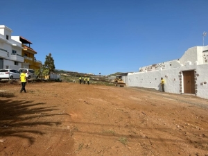 El Ayuntamiento de Guía destina más de  40.000 euros a la construcción de una zona de aparcamientos en Farailaga