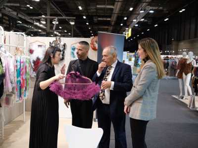 Canarias exhibe su potencial en las ferias del sector moda Momad y Bisutex