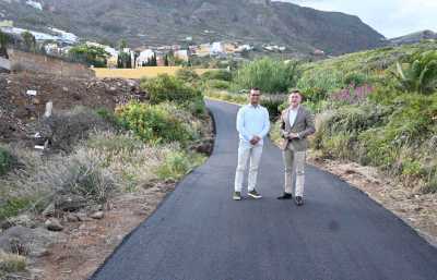 El Ayuntamiento reasfalta un tramo del Camino de San Marcos en el barranco de Anzofé