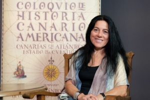 La escritora Sandra Lorenzano da la palabra a las mujeres para que cuenten su propia historia en la conferencia de clausura del Coloquio de Historia Canario Americana