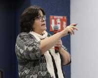 Rocío Bruquetas: “La cochinilla transformó la pintura virreinal gracias a su intensidad y transparencia”