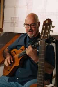 Carmelo Sánchez tiende un puente musical entre Canarias y América Latina en la Casa de Colón