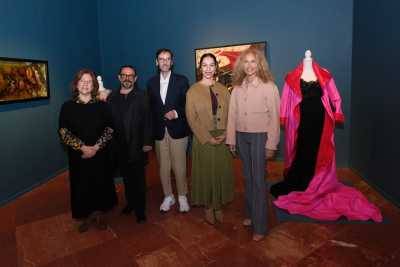 La Casa de Colón inaugura la exposición ‘Diálogos de Arte y Moda. El guardarropa de concierto de Teresa Berganza’