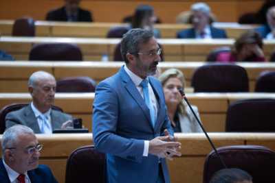 San Ginés lleva al Senado la continuidad de la gestión municipal de los viajes del IMSERSO ante el riesgo de exclusión digital