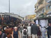 El Mercadillo de Arguineguín  estrena con éxito su nueva ubicación