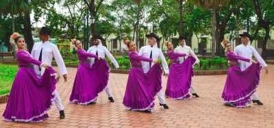 Carrizal de Ingenio bailará con el ritmo de Venezuela, Lesoto y Canarias en el pasacalle que se celebra en su casco antiguo
